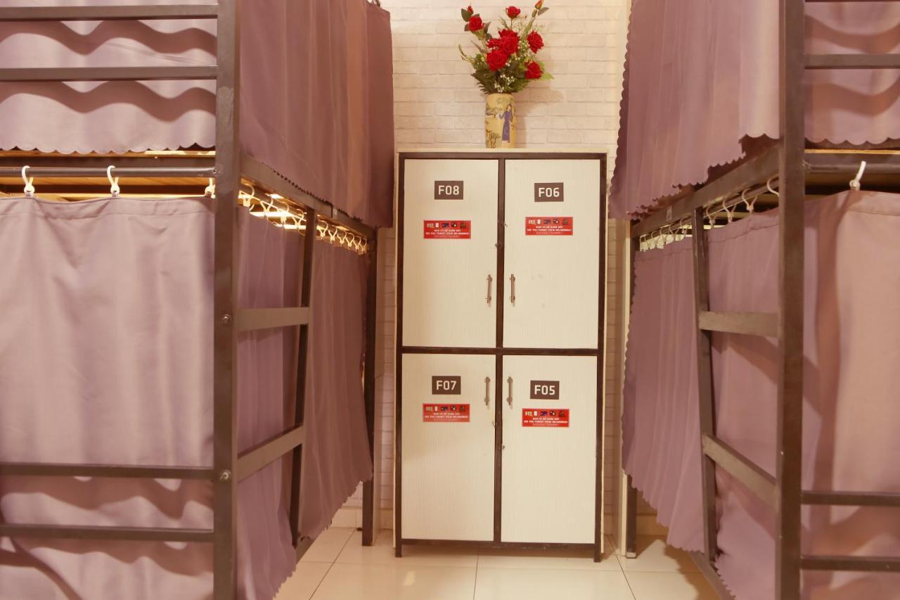 S Phuot Airport Hostel Хошимін Екстер'єр фото