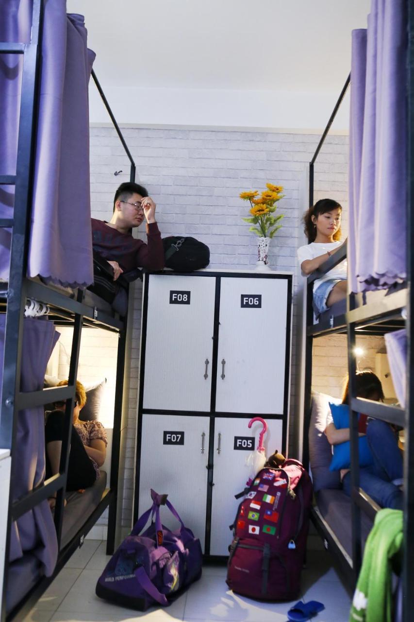 S Phuot Airport Hostel Хошимін Екстер'єр фото