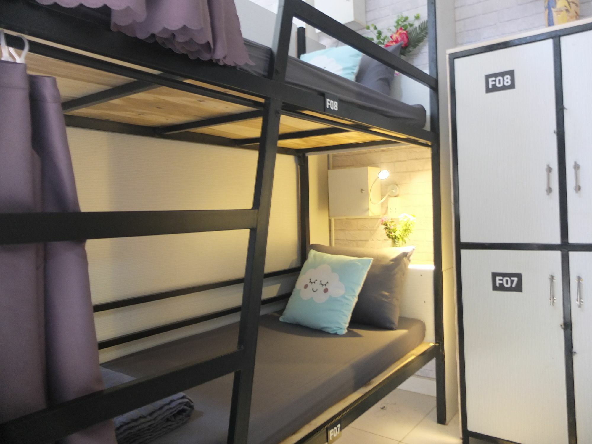 S Phuot Airport Hostel Хошимін Екстер'єр фото